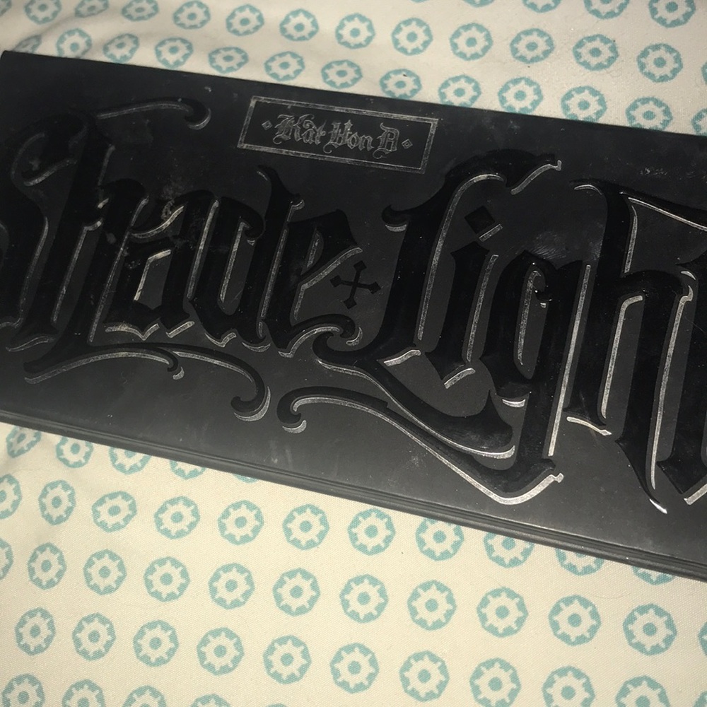 Kat von d shade and light palette